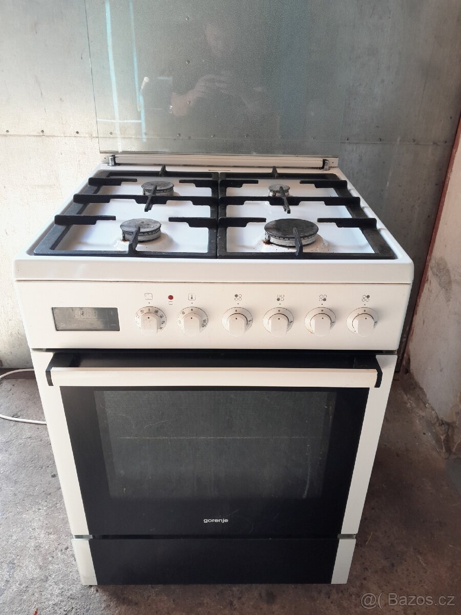 Gorenje plynový sporák, šířka 60 cm