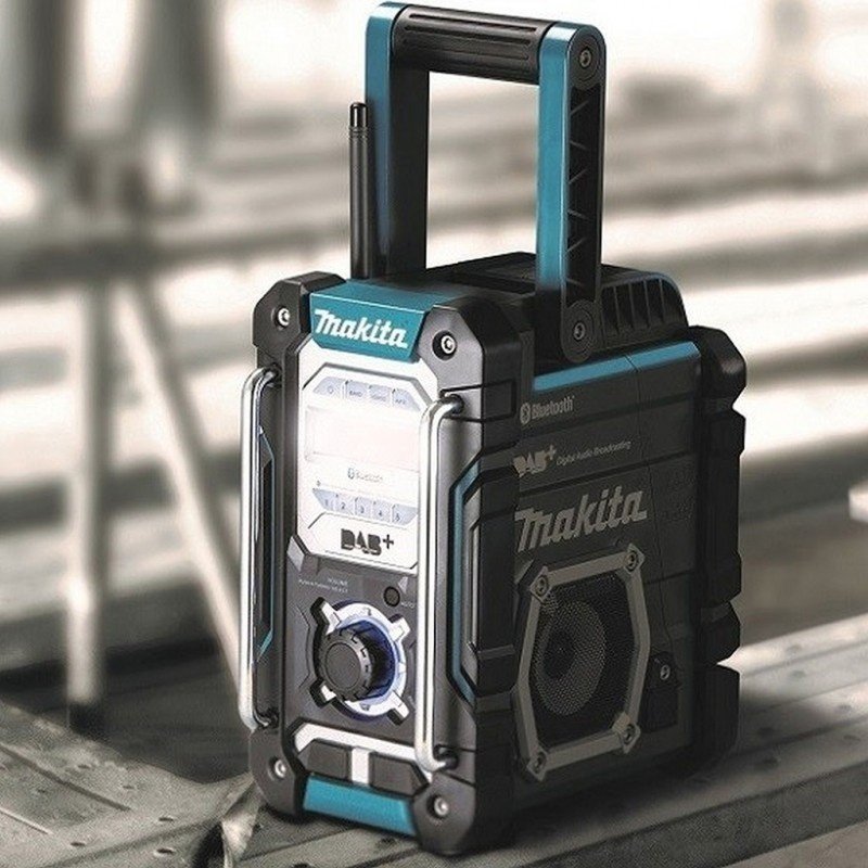 Makita DMR112 Aku rádio DAB s Bluetooth/NOVÉ
