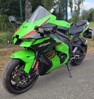 Kawasaki zx10r 2023.najeto 236km. KAMIL HOLAN.