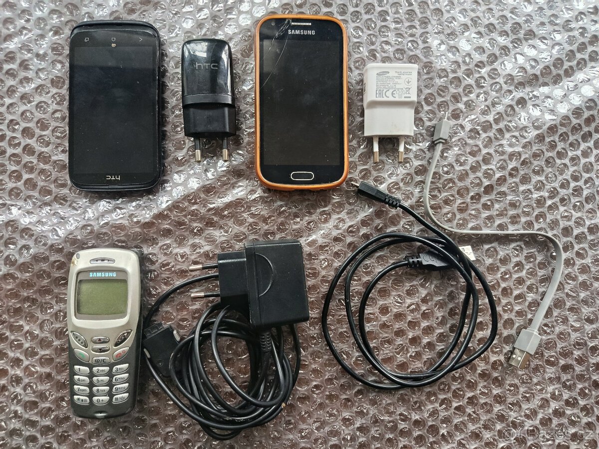 Sbirka starych telefonu, Samsung , HTC