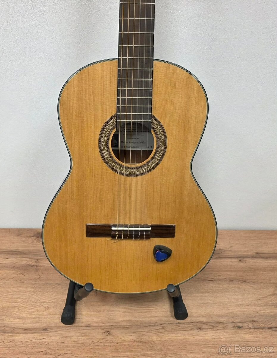 MANUEL RODRIGUEZ Caballero 8 kytara