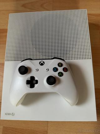 XBOX ONE S + 6 HER