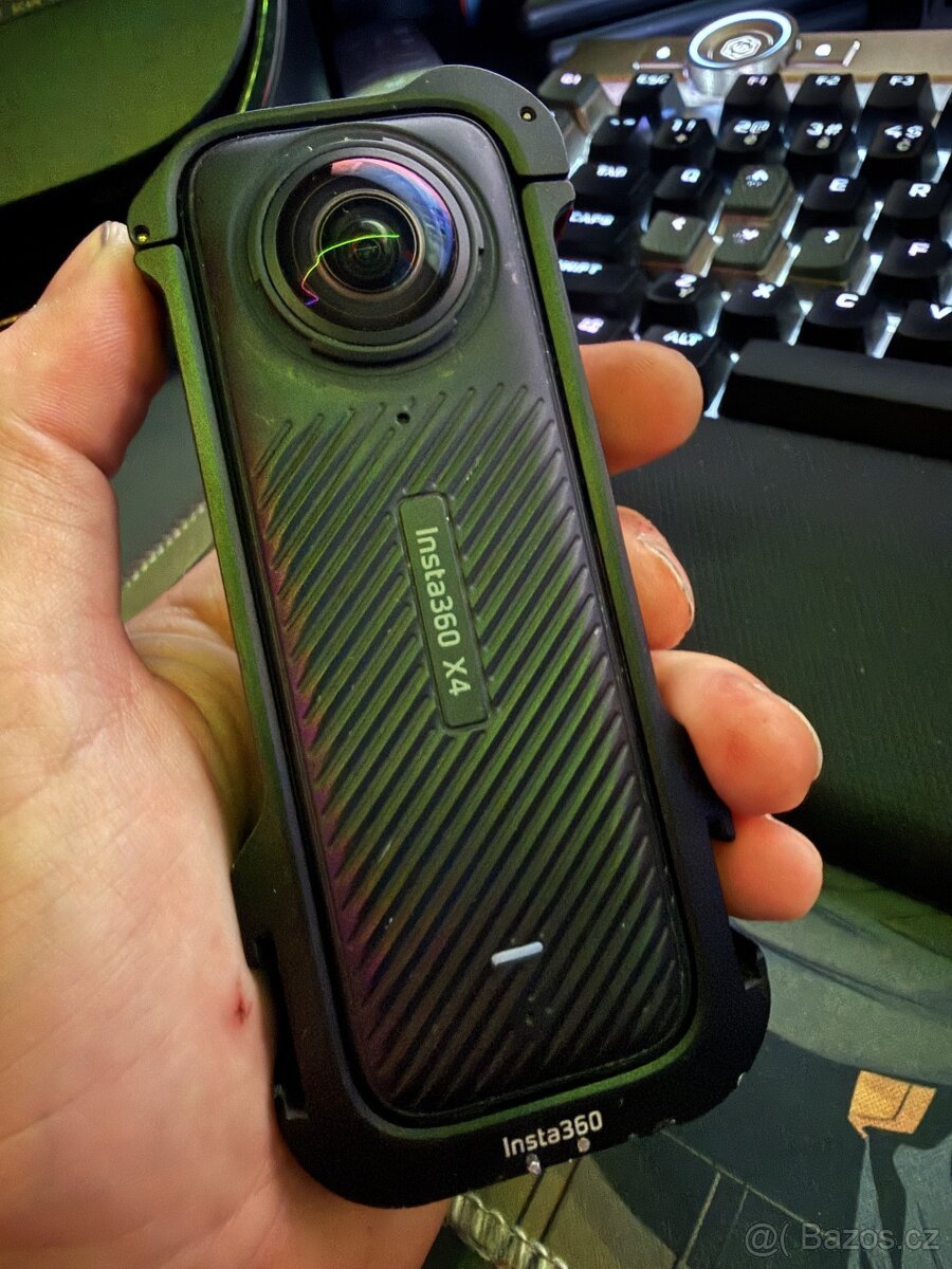 Insta 360 X4 + příšlušenství