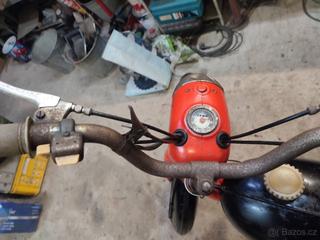 Stadion s 22 moped