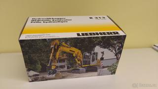 Liebherr R313