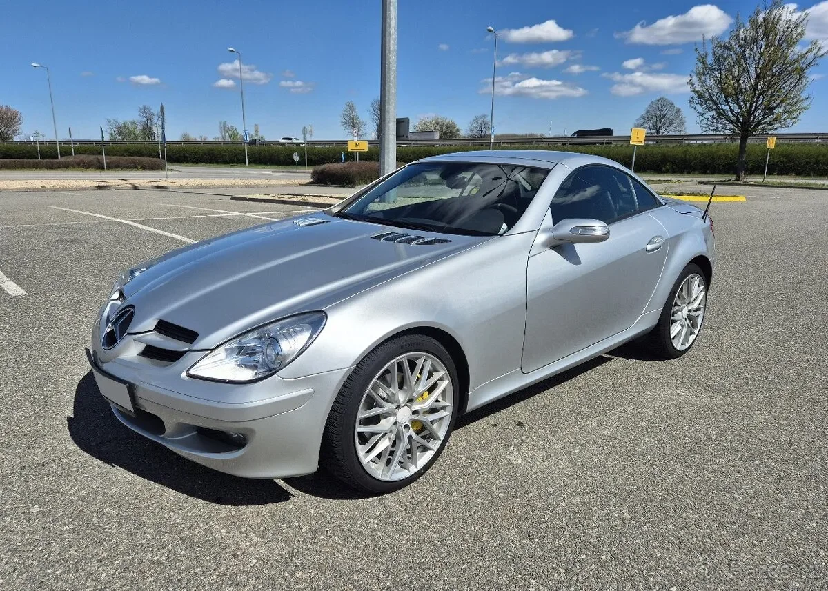 MB SLK 3.5i V6 200 Kw, Harman/kardon, Navi, 18"ALU