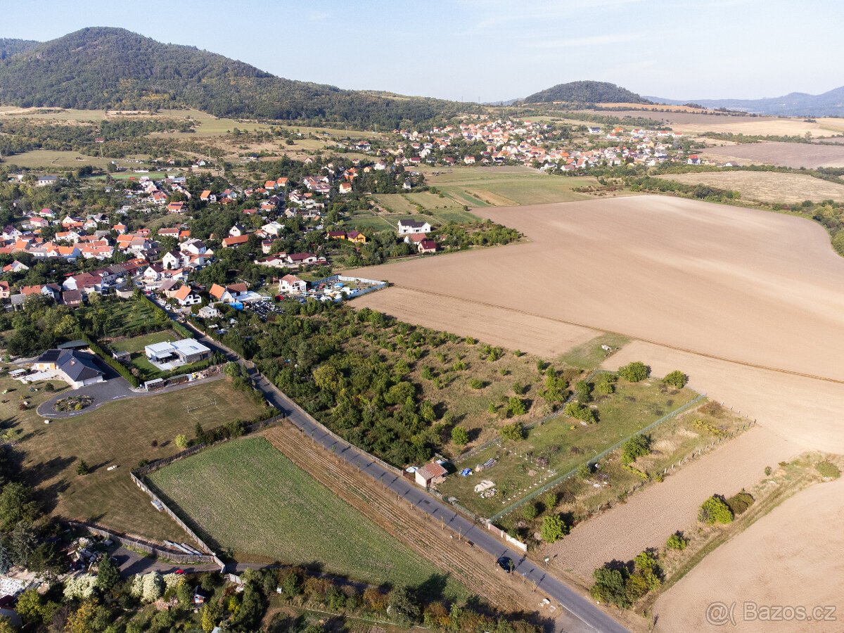 Prodej pozemku,964 m² k výst. rekreačního objektu Litoměřice