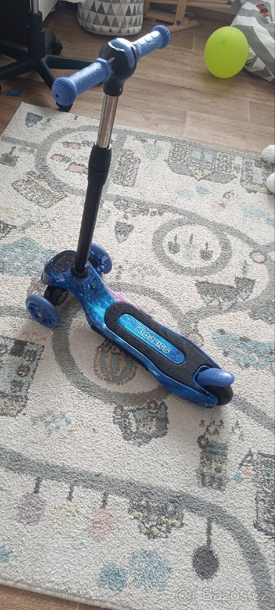 Ricokids koloběžka LED svítící