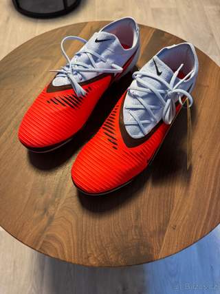 Kopačky Nike Phantom 6 Low Pro