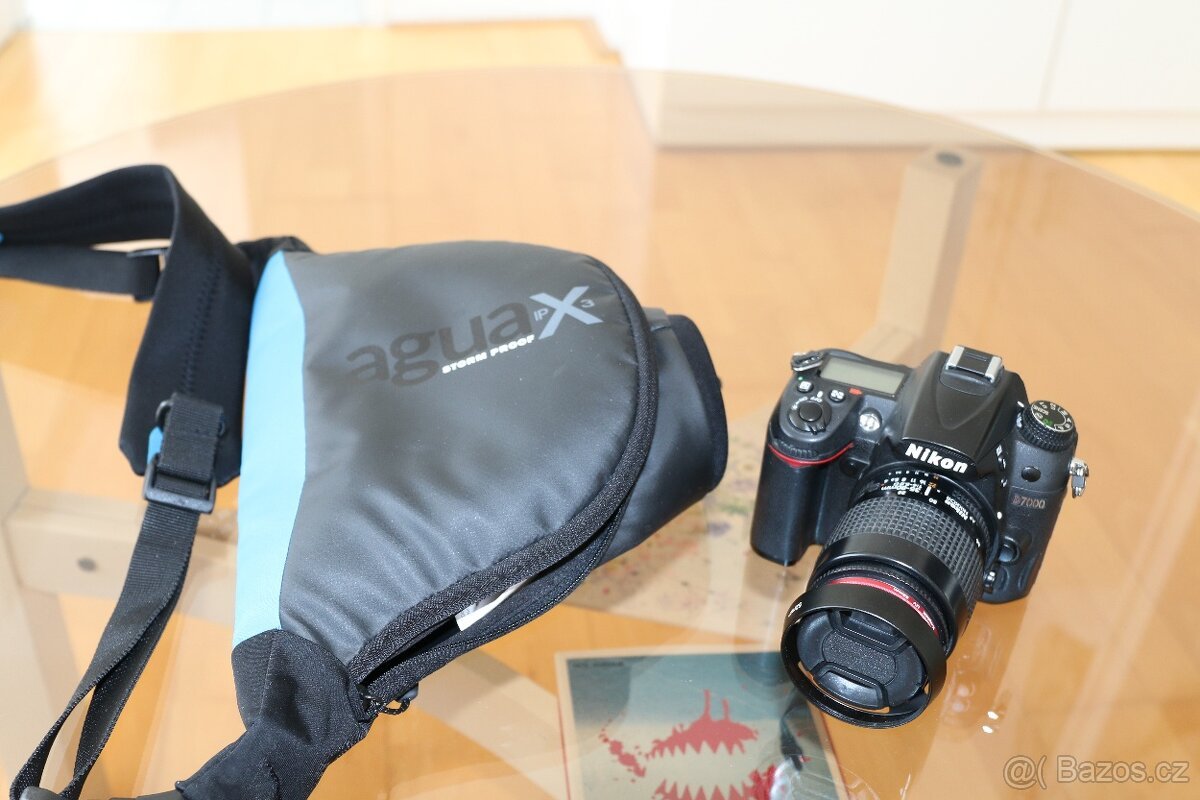 Nikon D7000 + objektiv a příslušenství