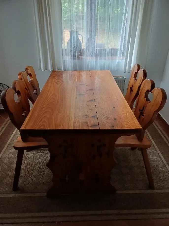 Masivní selská jídelní sestava - Selský nábytek