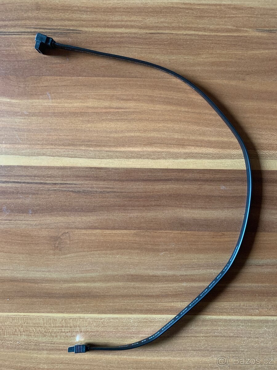 Sata III datový kabel, L koncovka, 50cm