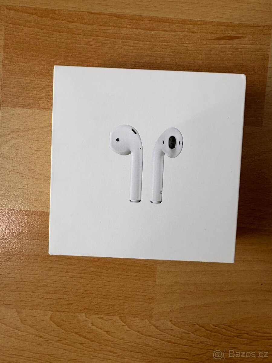 🎧 Apple AirPods 2.generace s bezdrátovým nabíjecím pouzdrem