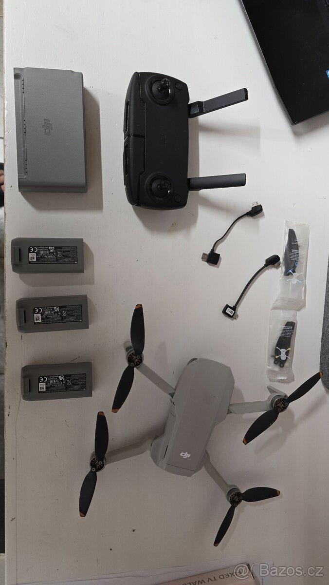 DJI Mini SE – Kompletní set (3x aku, ovladač, brašna) – Na o