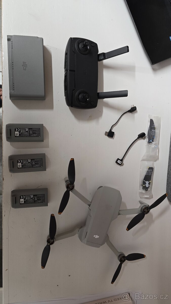 DJI Mini SE – Kompletní set (3x aku, ovladač, brašna) – Na o