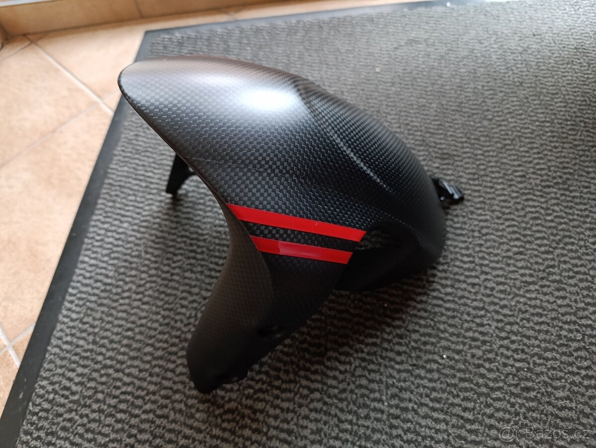 Ducati diavel karbon přední blatník