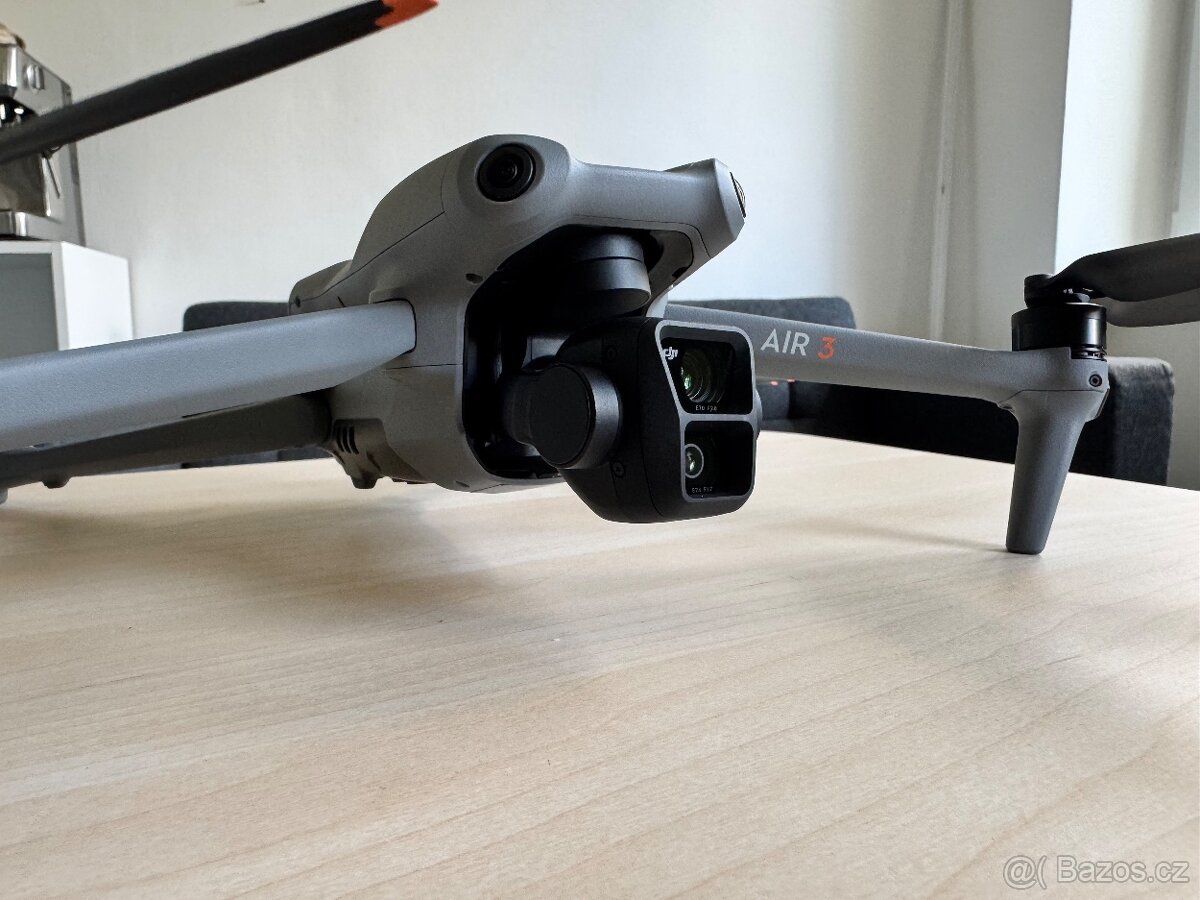 DJI Air 3 Fly More Combo (DJI RC 2)