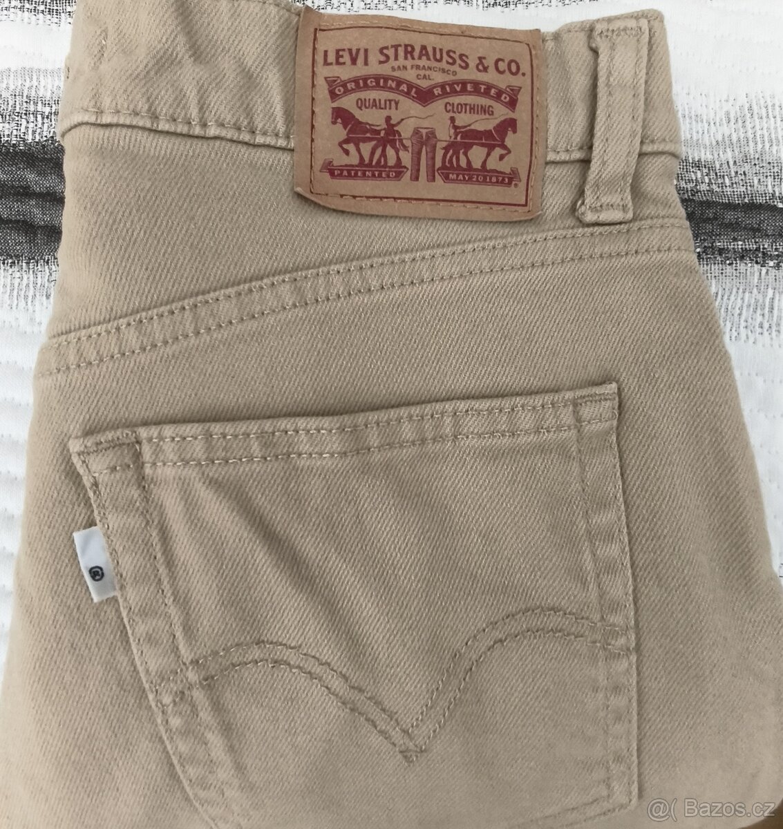 Kalhoty zn. LEVI STRAUSS & CO., vel. 26