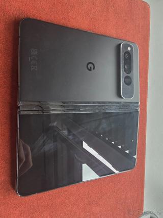 Google Pixel Fold 12GB/256GB černý