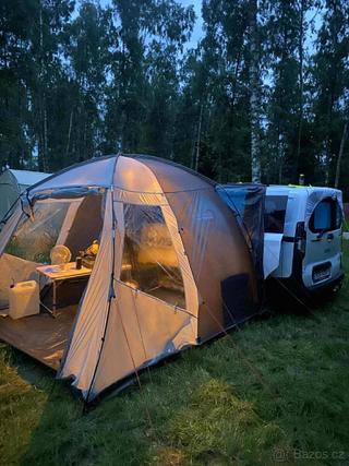 Předstan Easy Camp Fairfields