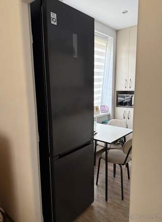 Lednice s mrazákem LG GBV5250CEP
