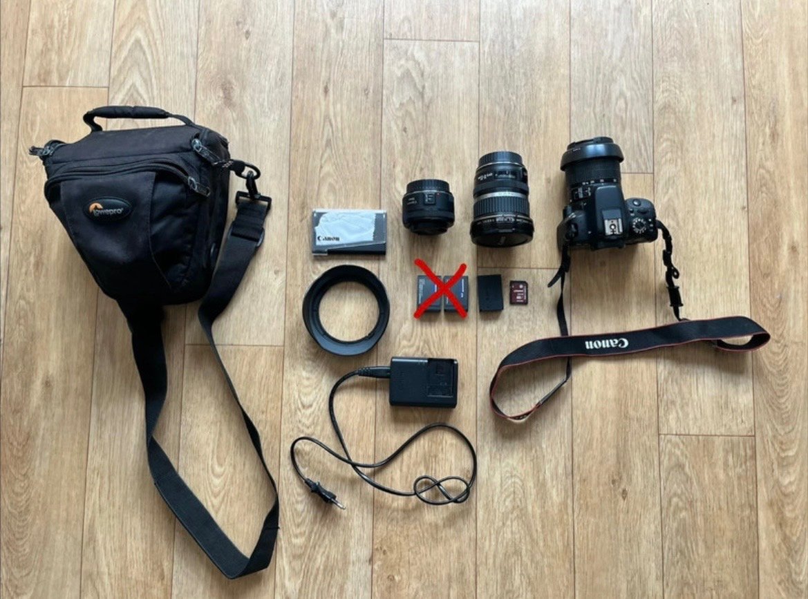 Fotoaparát Canon EOS 100D se dvěma objektivy+příslušenstvím