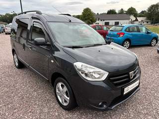 Dacia Dokker 1.6i,původ CZ,1.maj,104tkm,výbava,servis,