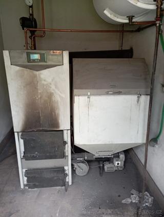 Automat na uhlí, pelety, štěpku, dřevo Benekov
