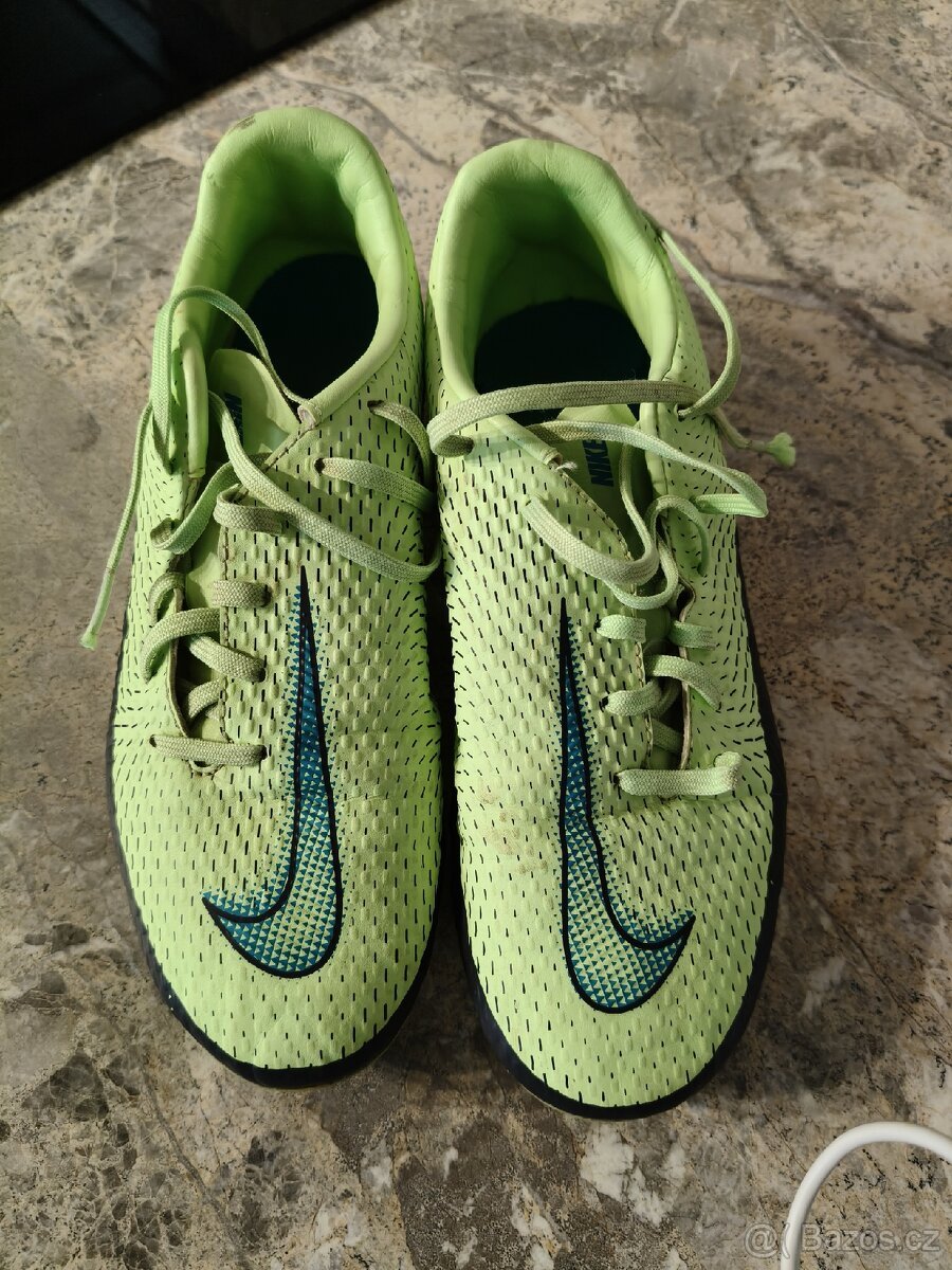 Kopačky Nike vel. 38