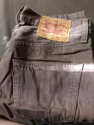 Levi's hnědé