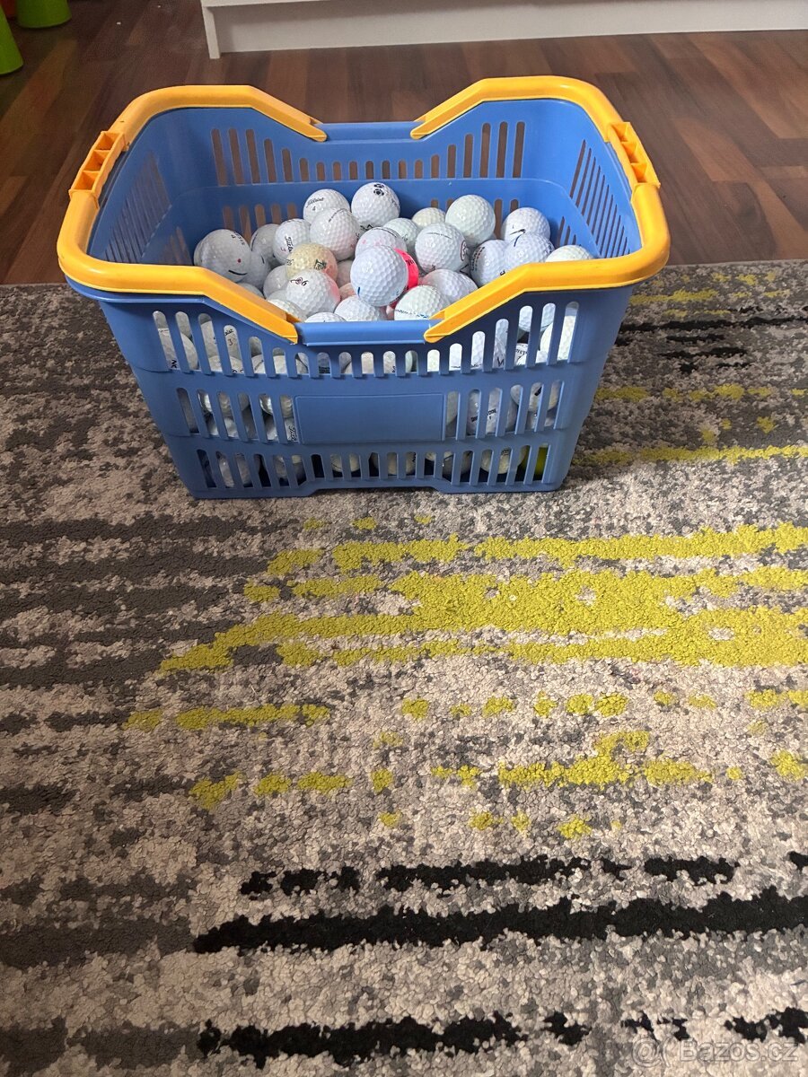 Golfové míčky