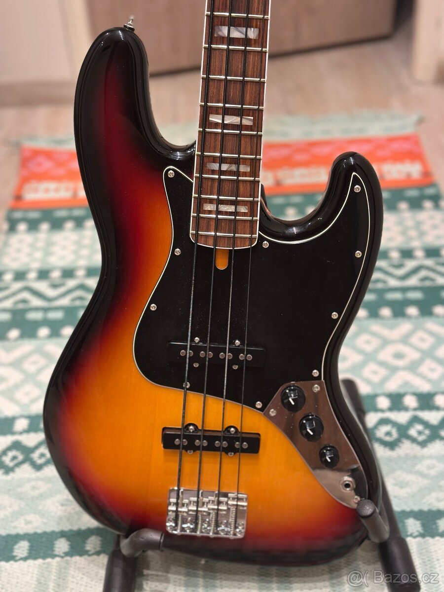 Fender jazz bass 70