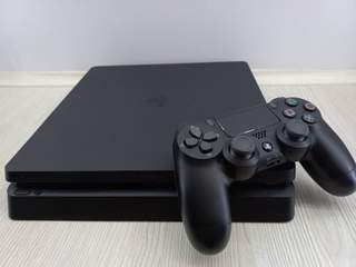 PlayStation 4