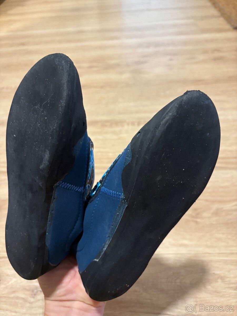 Dětské lezečky Ocon Ribbit 32-33 “jako nové”