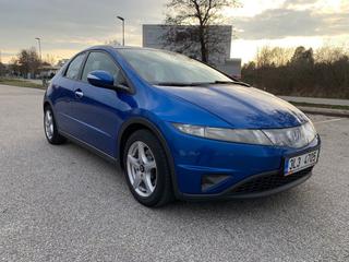 HONDA CIVIC VIII UFO 1.8 VTEC