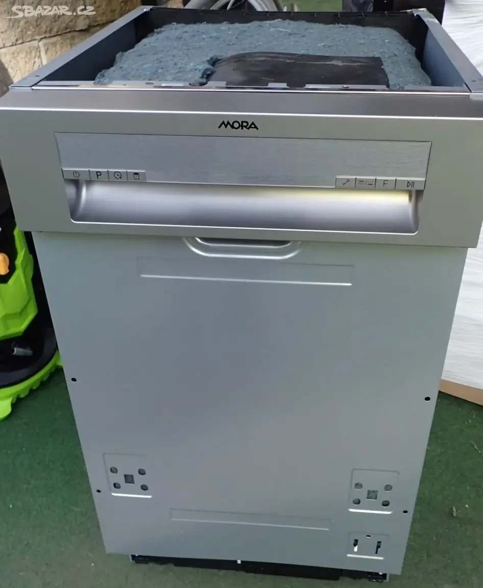 Vestavná myčka MORA VM 565 X