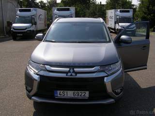 mitsubishu Outlander