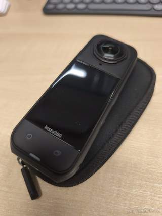 Insta360