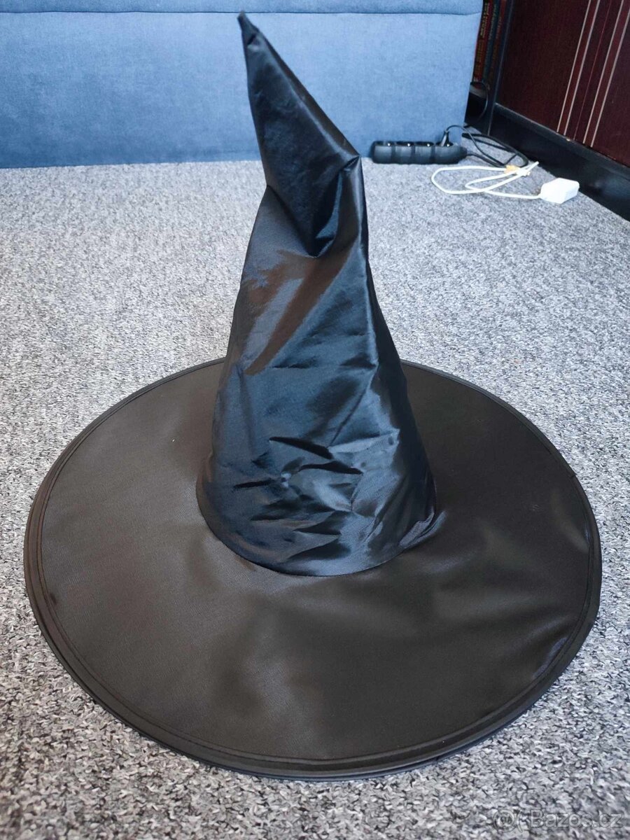 kouzelnický čarodějnický klobouk