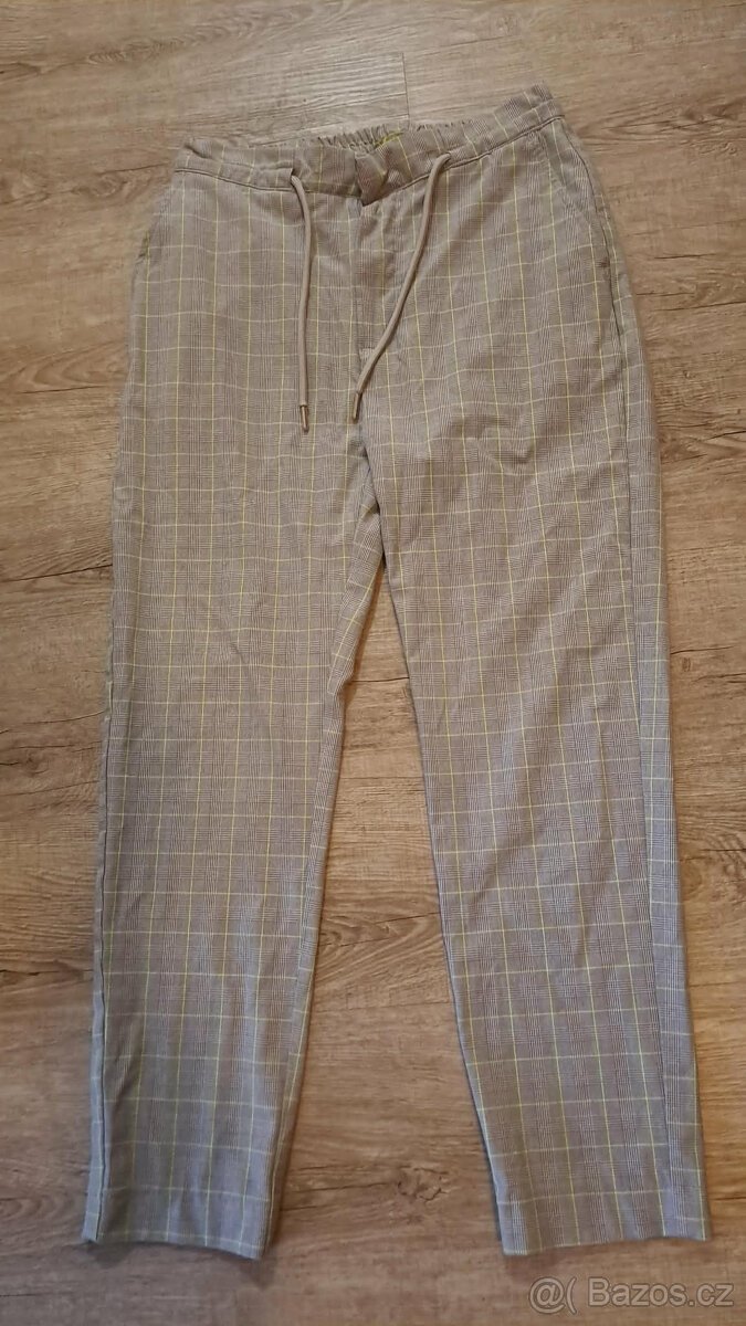 Pánské nebo chlapecké kalhoty