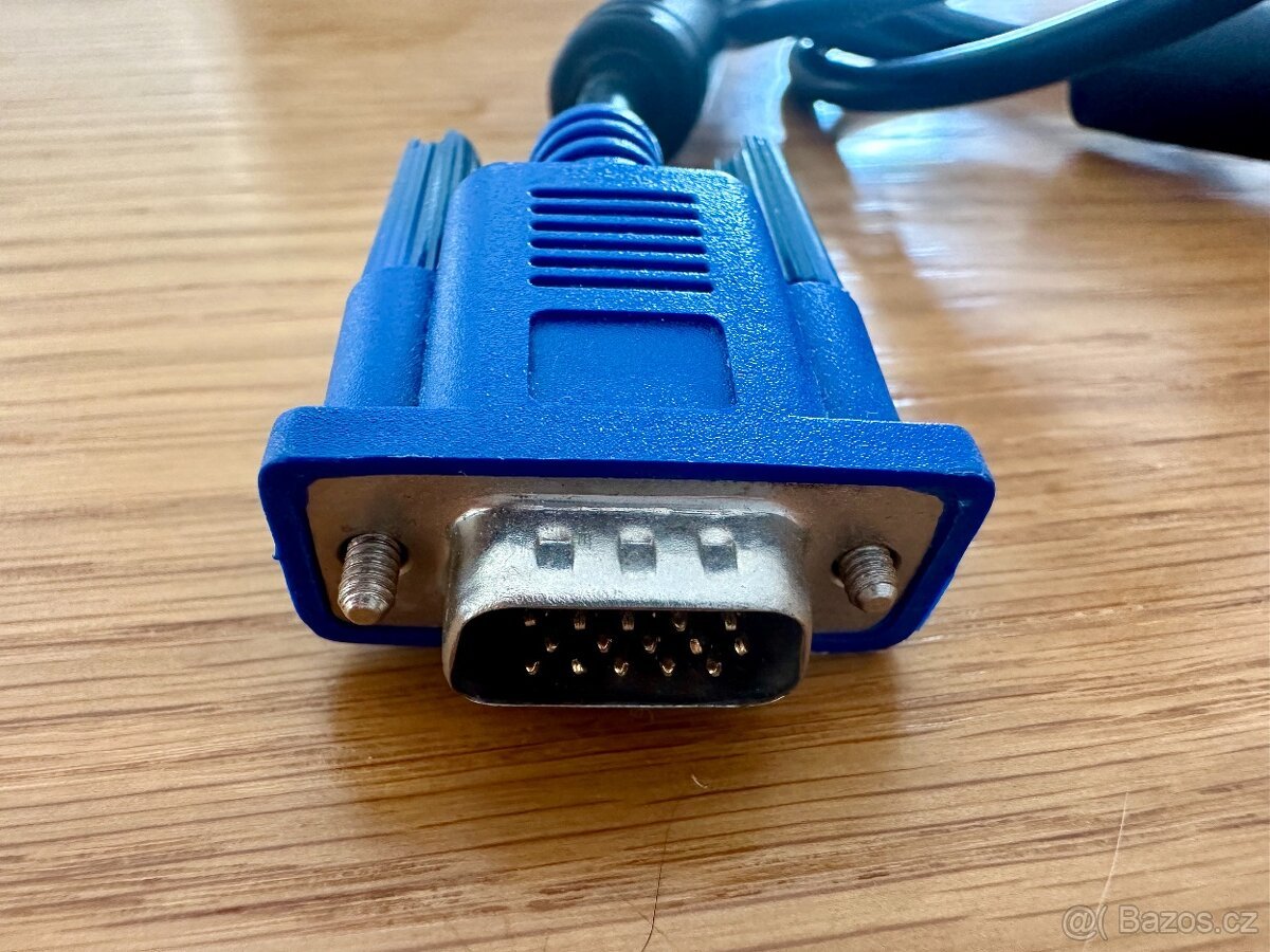VGA (D-sub) analogový kabel