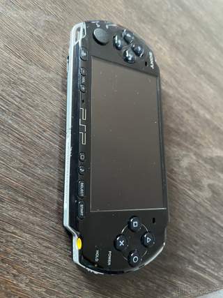 Prodám PSP myslím že buď japonská nebo evropská verze