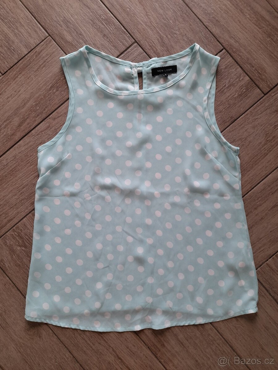 Mint top s puntíky zn. New Look, vel. 34