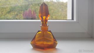 broušený flakón - Art Deco