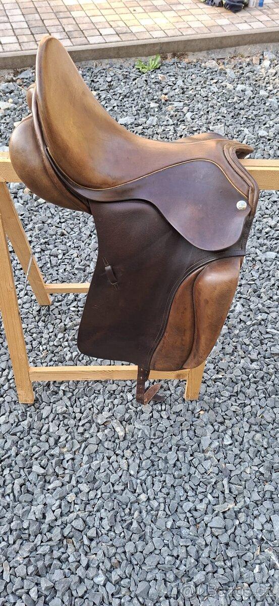 Drezurní sedlo Zaldi New Kent 17"