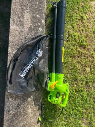 Fieldmann FZF 4030\-E – elektrický zahradní vysavač/fukar