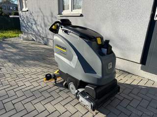 Kärcher B 40 W Bp – profesionální podlahový mycí stroj, bate