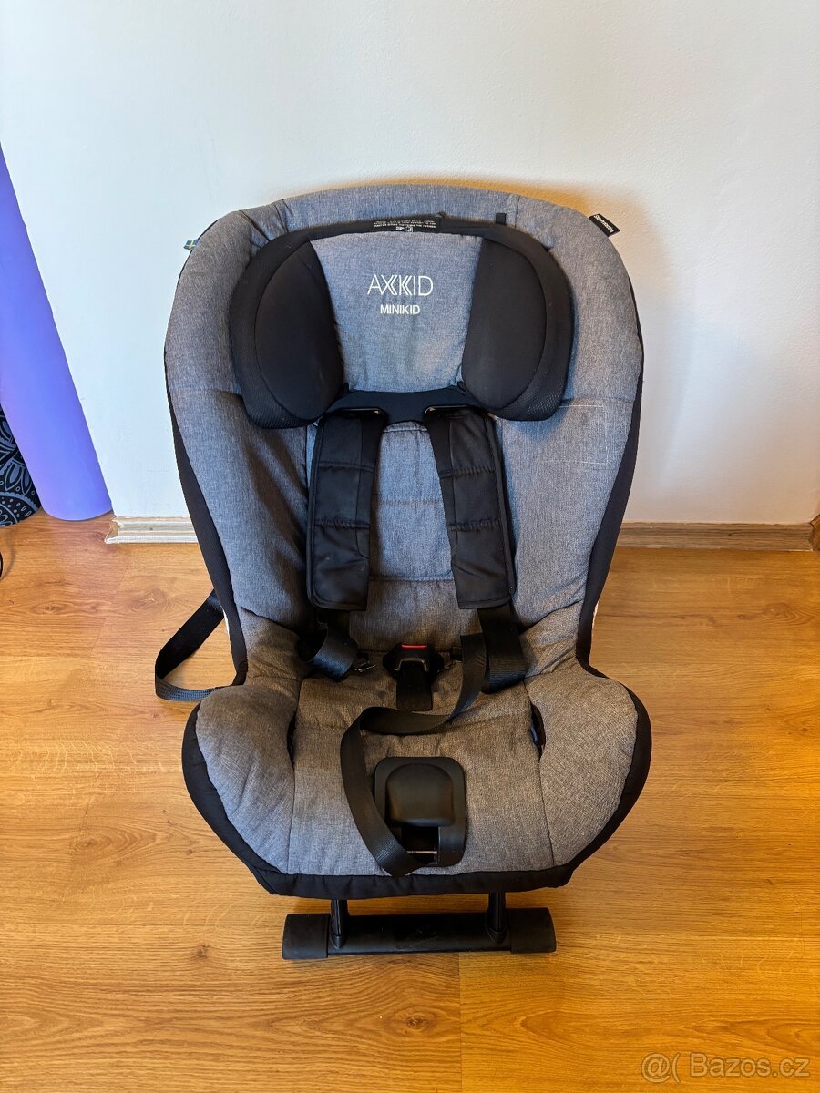Prodam detska protismnerna autosedacka axkid minikid 4pro