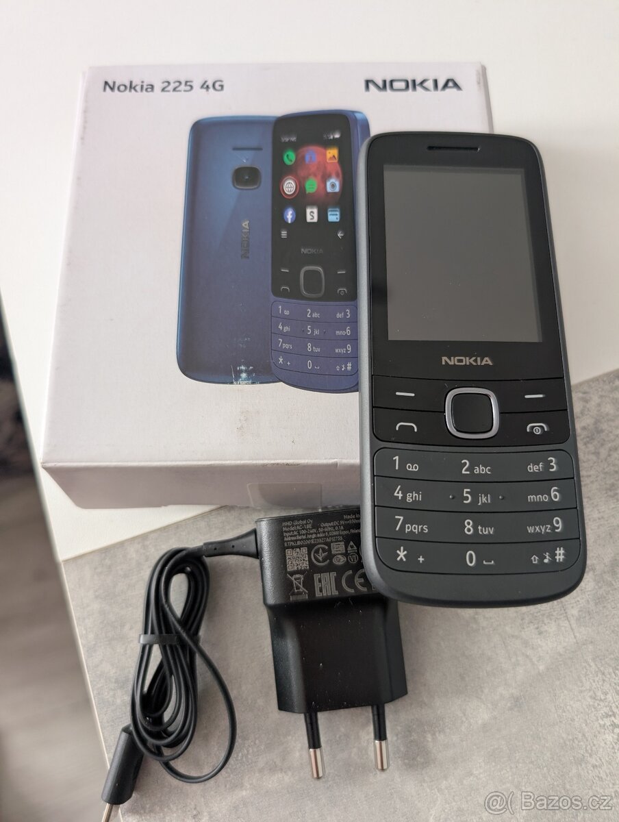 Telefon Nokia 225