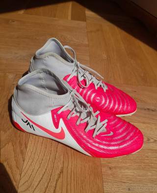 Kopačky / lisovky Nike 40